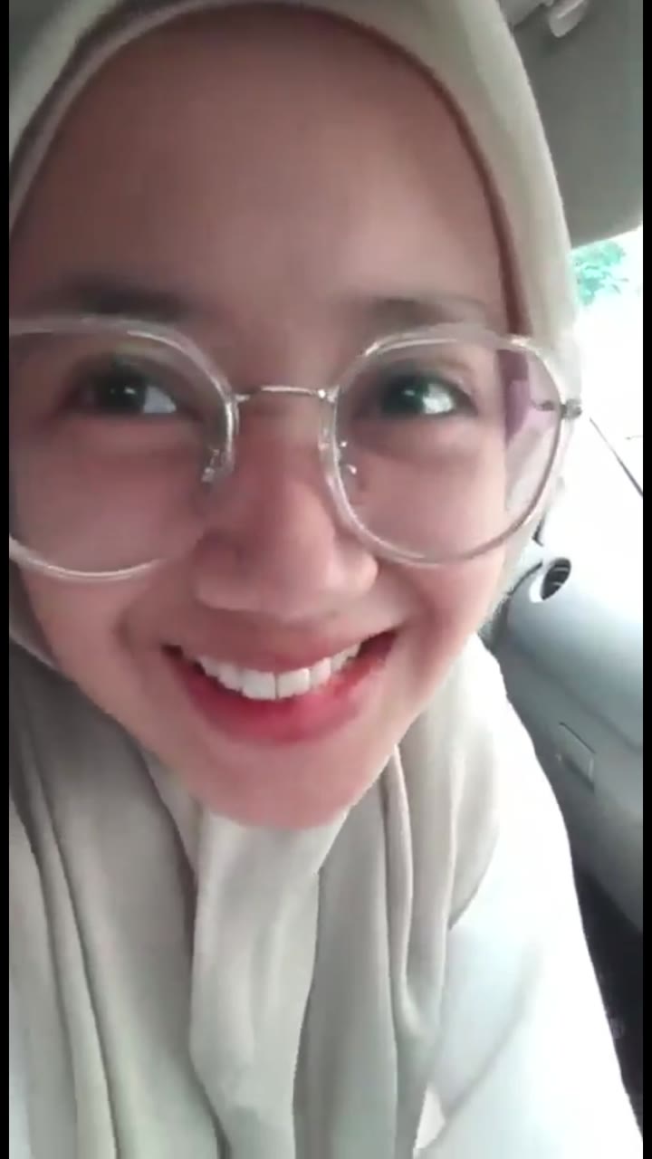 Viral Jepang Tante Binor Cantik Pemilik Hotel dan Restauran Surabaya Indonesia Service Client